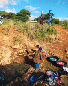 Collecting water, Dodoma
