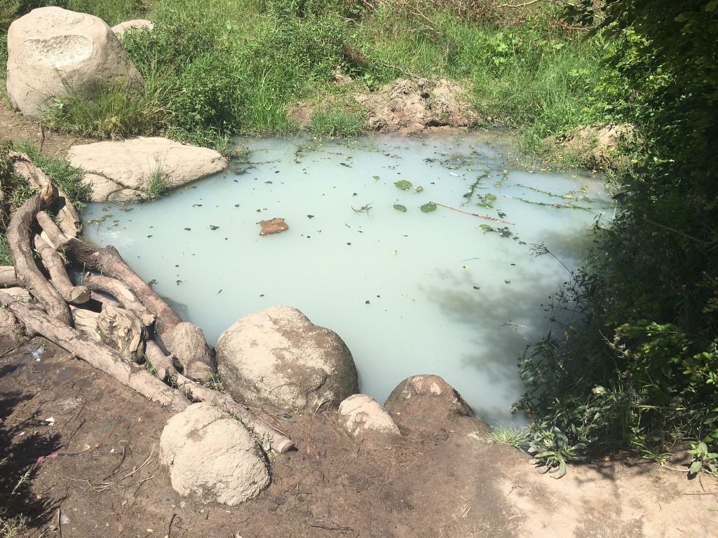 Mdughuyu Water carrying water from 14km away